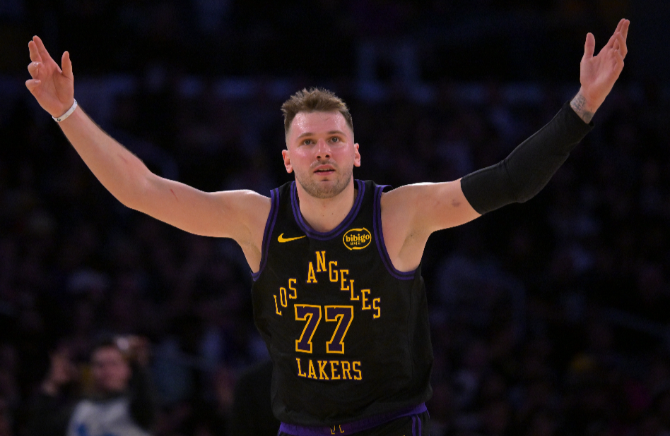 乐鱼体育app-湖人129-118战胜公牛 球员评价：3人优秀，4人良好，2人崩盘